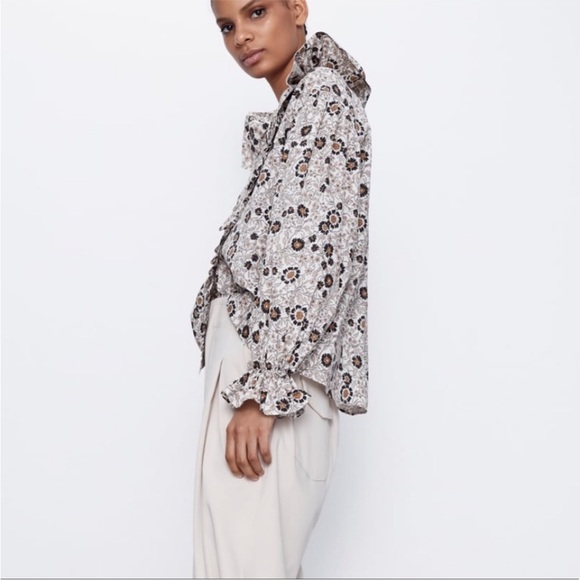 Zara button down ruffled cotton shirt. - Picture 7 of 15